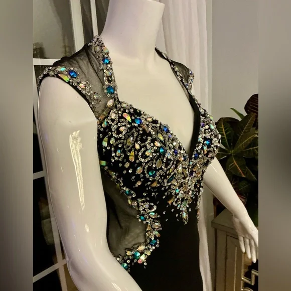 Mac Duggal Prom Event Black Beaded Evening Gown Embellished Bodice Woman Size 4 - Picture 9 of 16